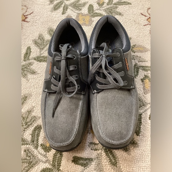 Orthofeet Men’s, casual lace shoes.  Gray size 11.5 wide. - Picture 2 of 5